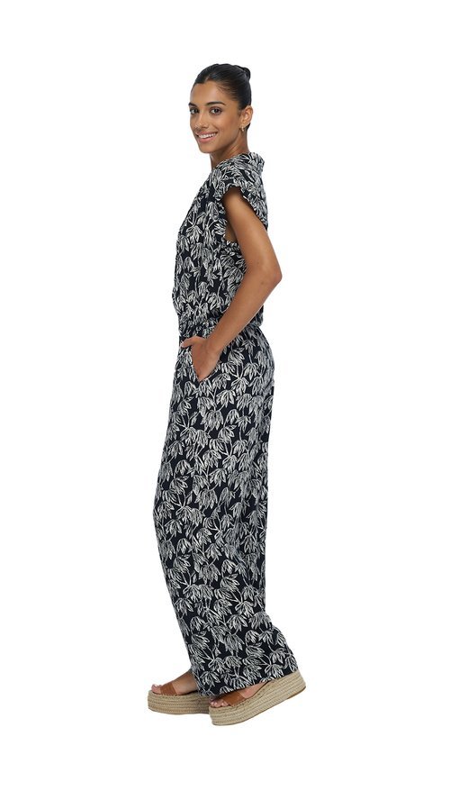Black Chela Jumpsuit - MISRED